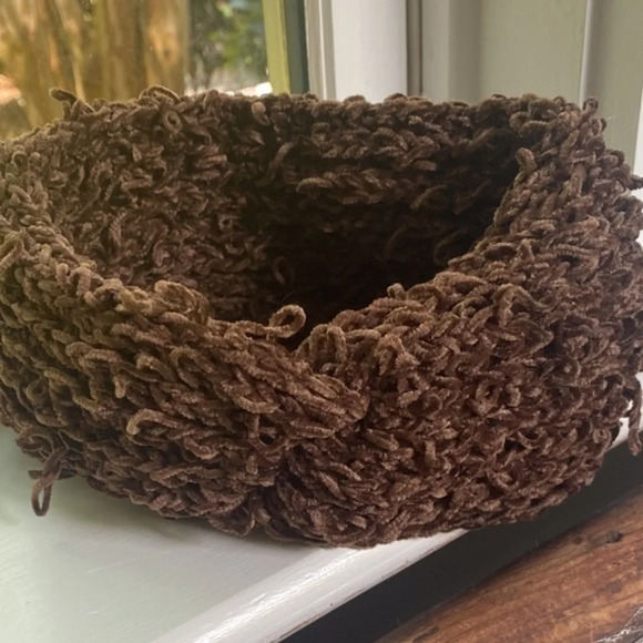 Anthropologie Loose Knit Chenille Brown Headband - Picture 4 of 4